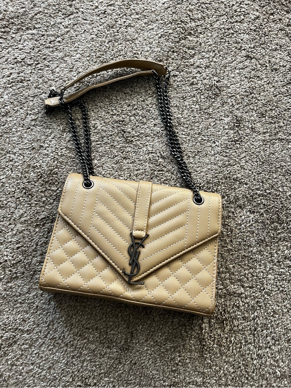 Yves Saint Laurent Beige Quilted Chain Shoulder Bag